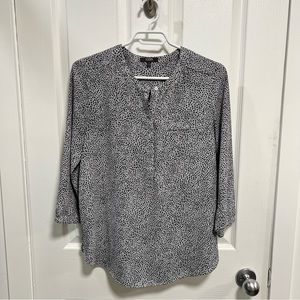 Grey NYDJ Leopard Print Blouse with Buttons Size S
